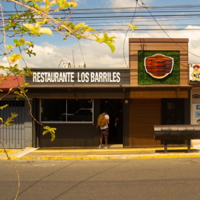 Fachadas en Remodelación Restaurante Los Barriles
